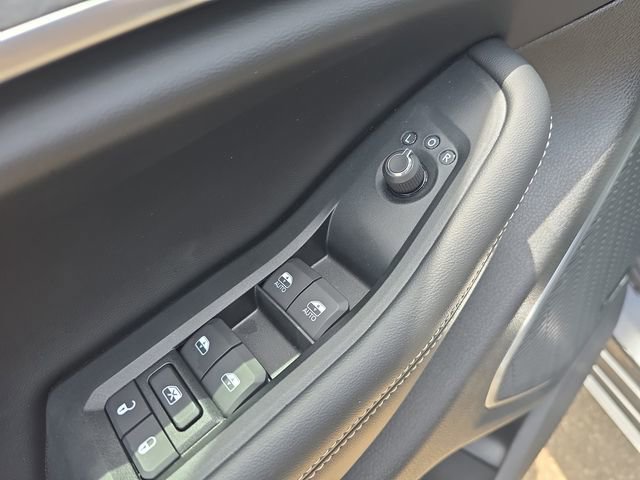 Certified 2025 Jeep Grand Cherokee Limited w/ Luxury Tech Group II image 26