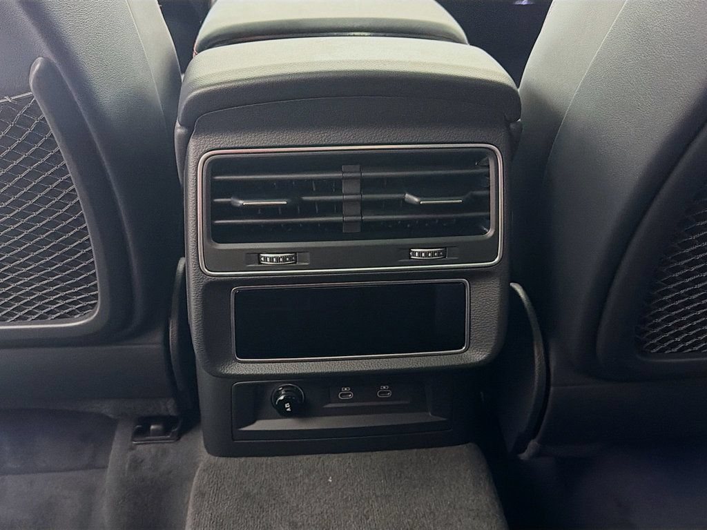 New 2026 Audi SQ8 Prestige AWD/4WD image 27