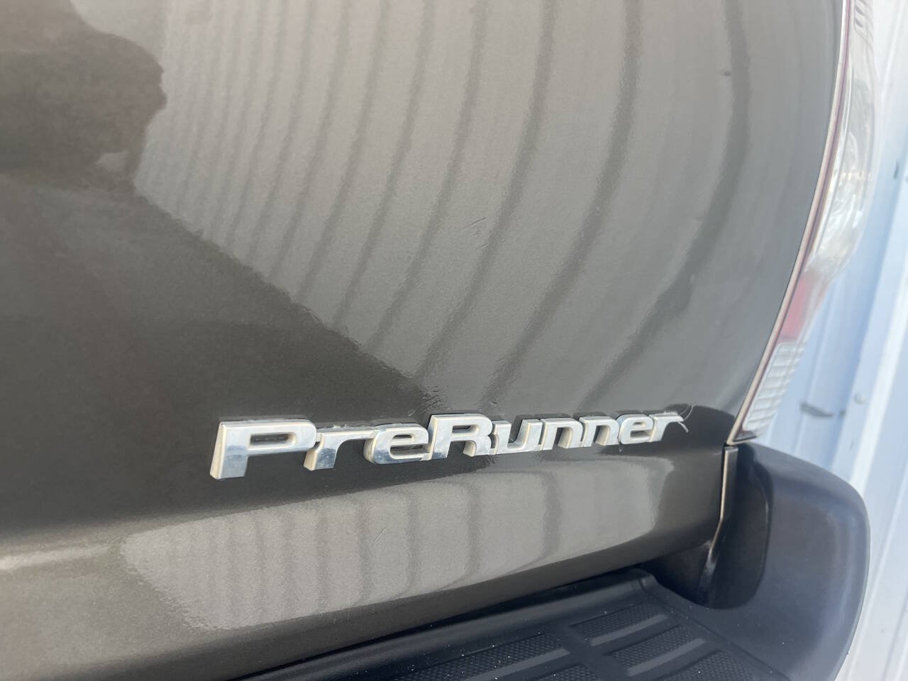 Used 2010 Toyota Tacoma PreRunner RWD image 33