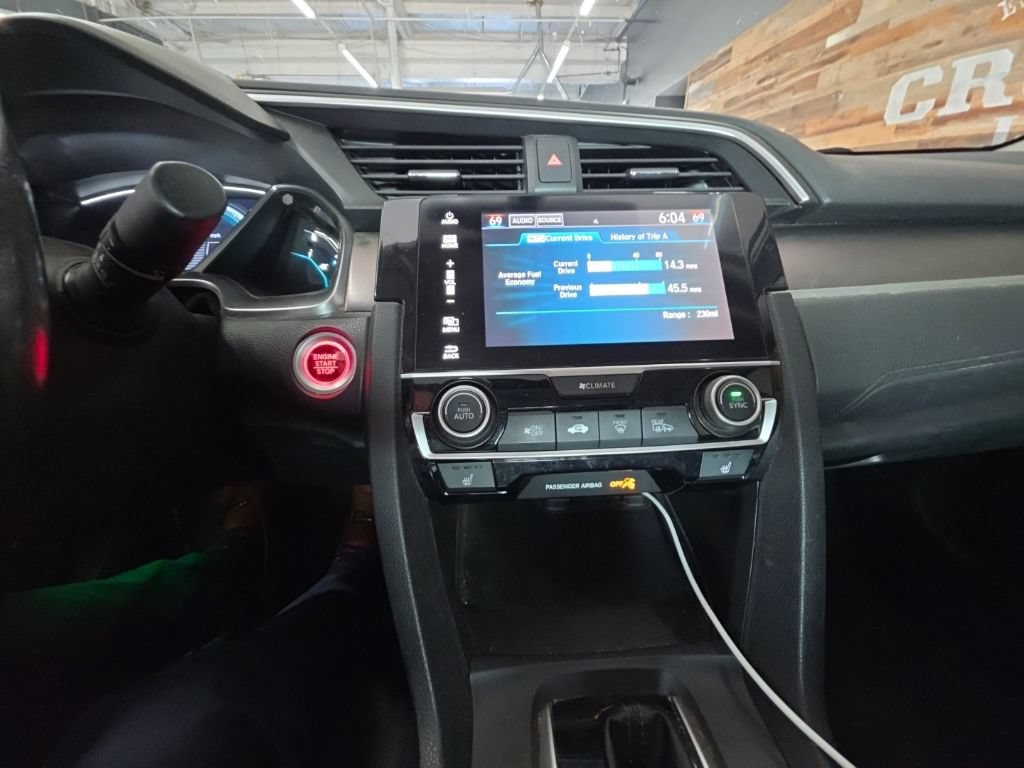 Used 2018 Honda Civic EX-L image 10