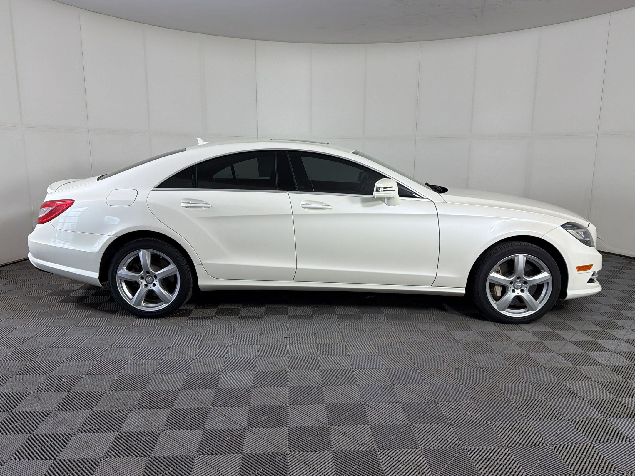 Used 2013 Mercedes-Benz CLS 550 4MATIC image 8