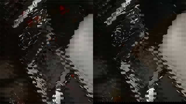 Used 2015 Mercedes-Benz SLK 250 image 20