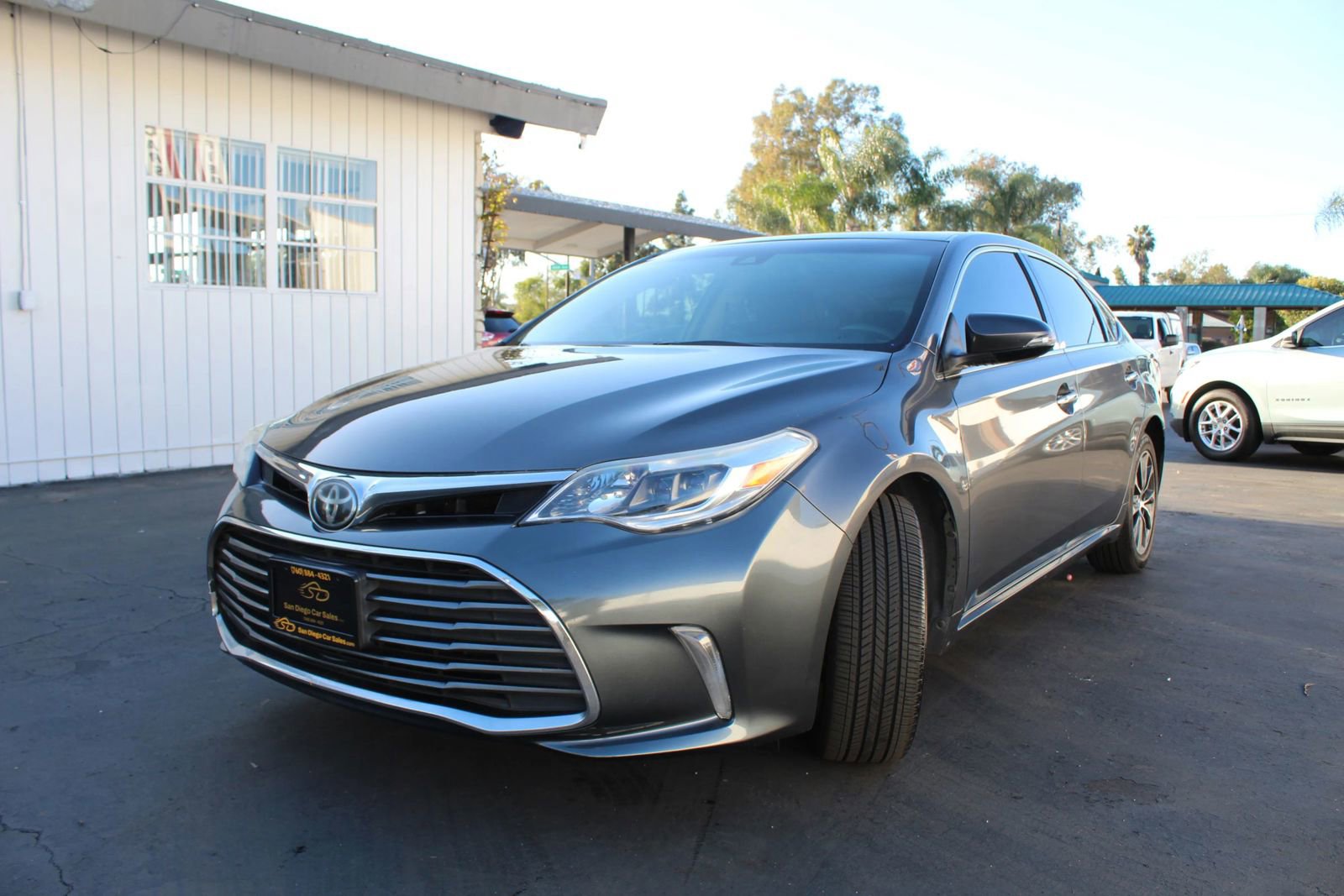 Used 2017 Toyota Avalon XLE Premium w/ Preferred Accessory Package