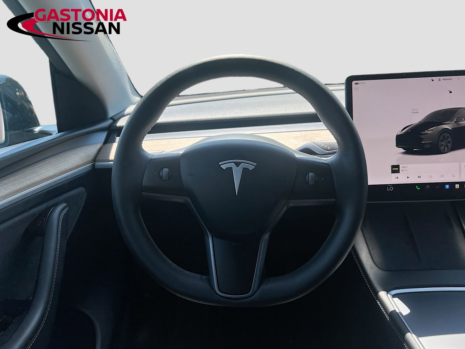 Used 2025 Tesla Model Y Long Range image 31