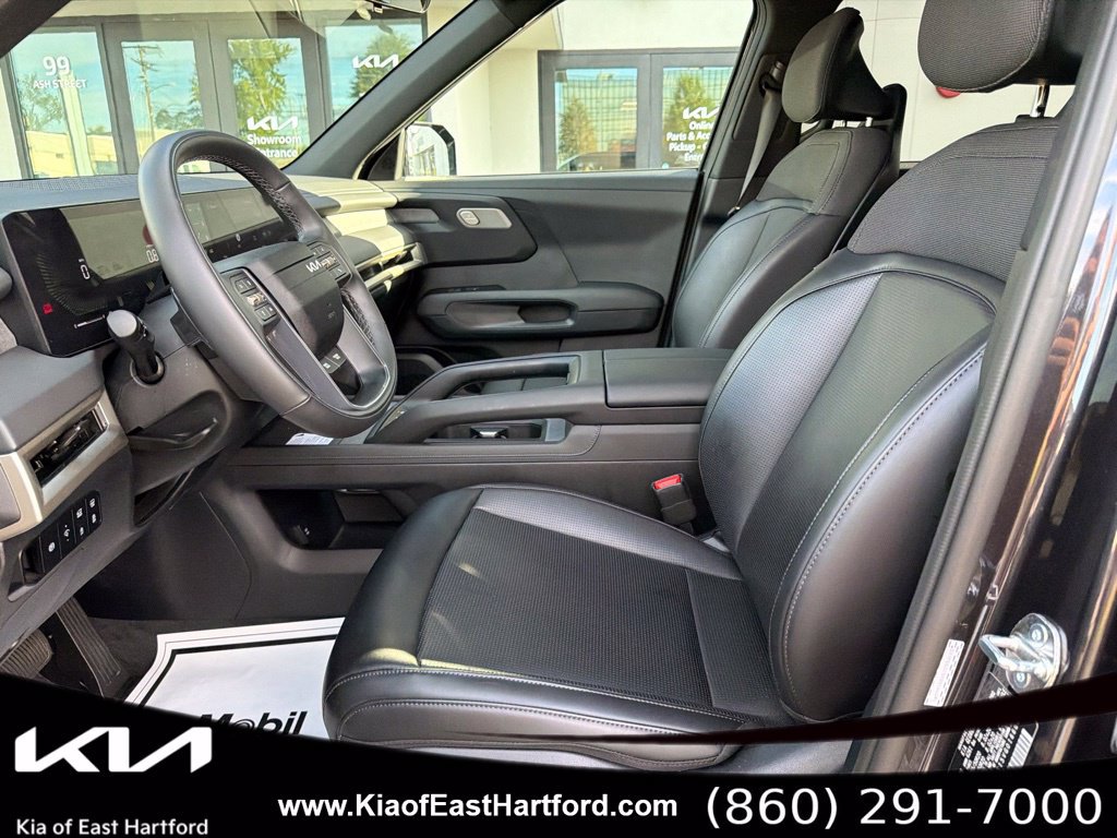 Used 2027 Kia Telluride S w/ Towing Package AWD/4WD image 32