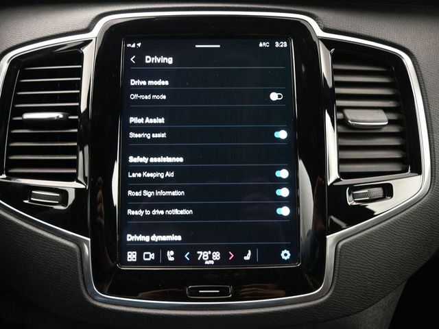 Used 2023 Volvo XC90 B6 Plus w/ Protection Package Premier image 15