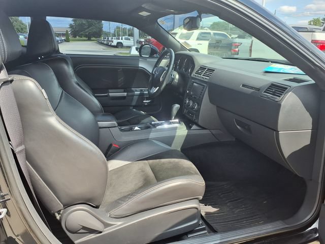 Used 2014 Dodge Challenger R/T RWD image 17