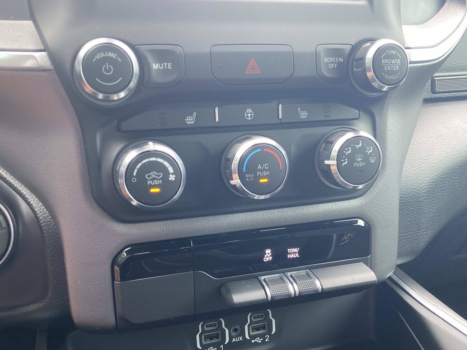 Used 2023 RAM 1500 Big Horn AWD/4WD image 31
