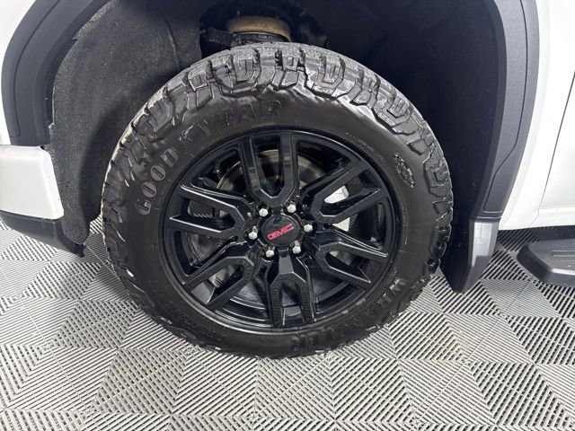 Used 2022 GMC Sierra 1500 Elevation w/ LPO, Elevation Black Package AWD/4WD image 7