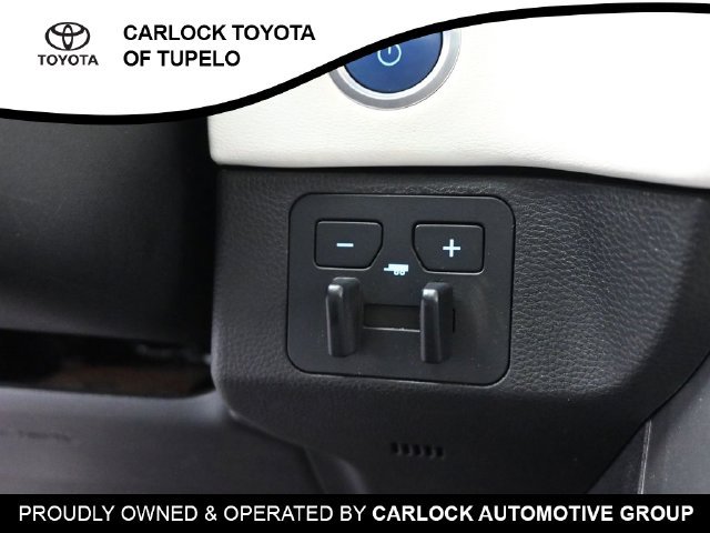 Used 2024 Toyota Sequoia Capstone AWD/4WD image 18