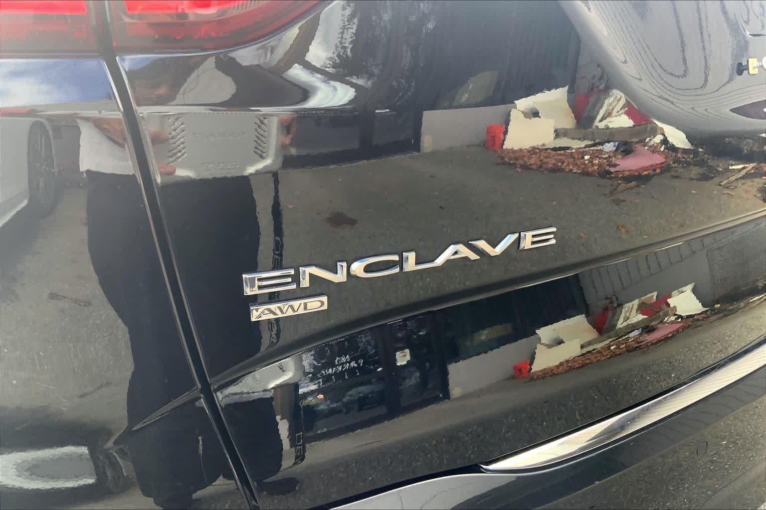 Used 2021 Buick Enclave Essence w/ Sport Touring Edition AWD/4WD image 32