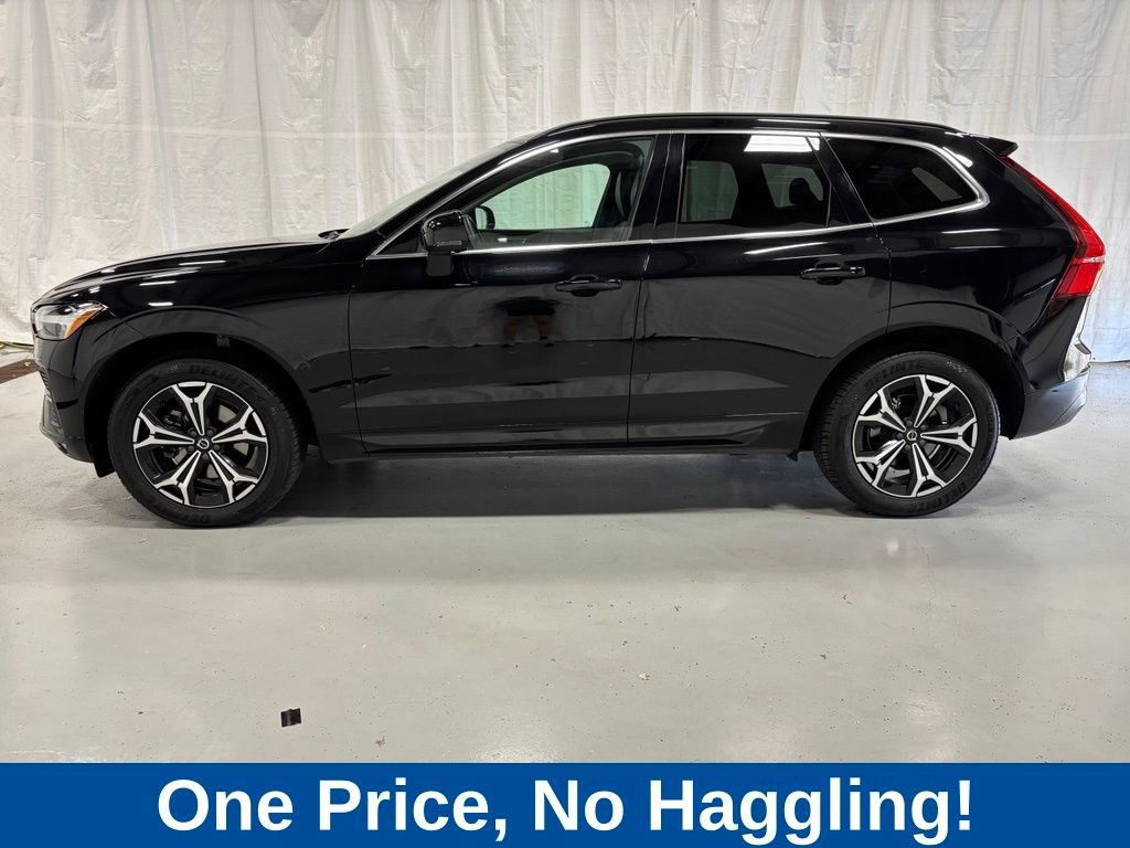 Used 2022 Volvo XC60 B5 Momentum w/ Climate Package AWD/4WD image 4