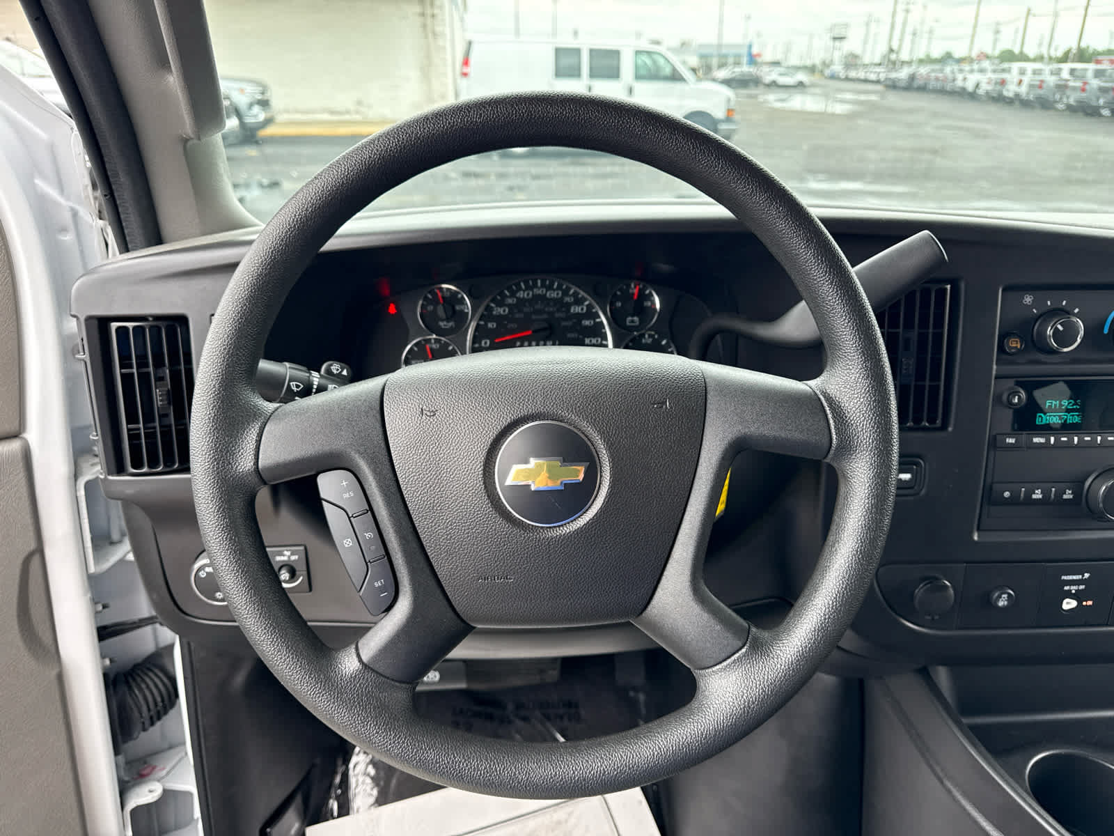 Certified 2025 Chevrolet Express 3500 LT w/ LT Preferred Equipment Group RWD image 13