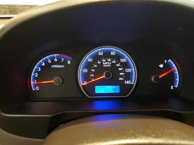 Used 2010 Hyundai Elantra GLS image 16