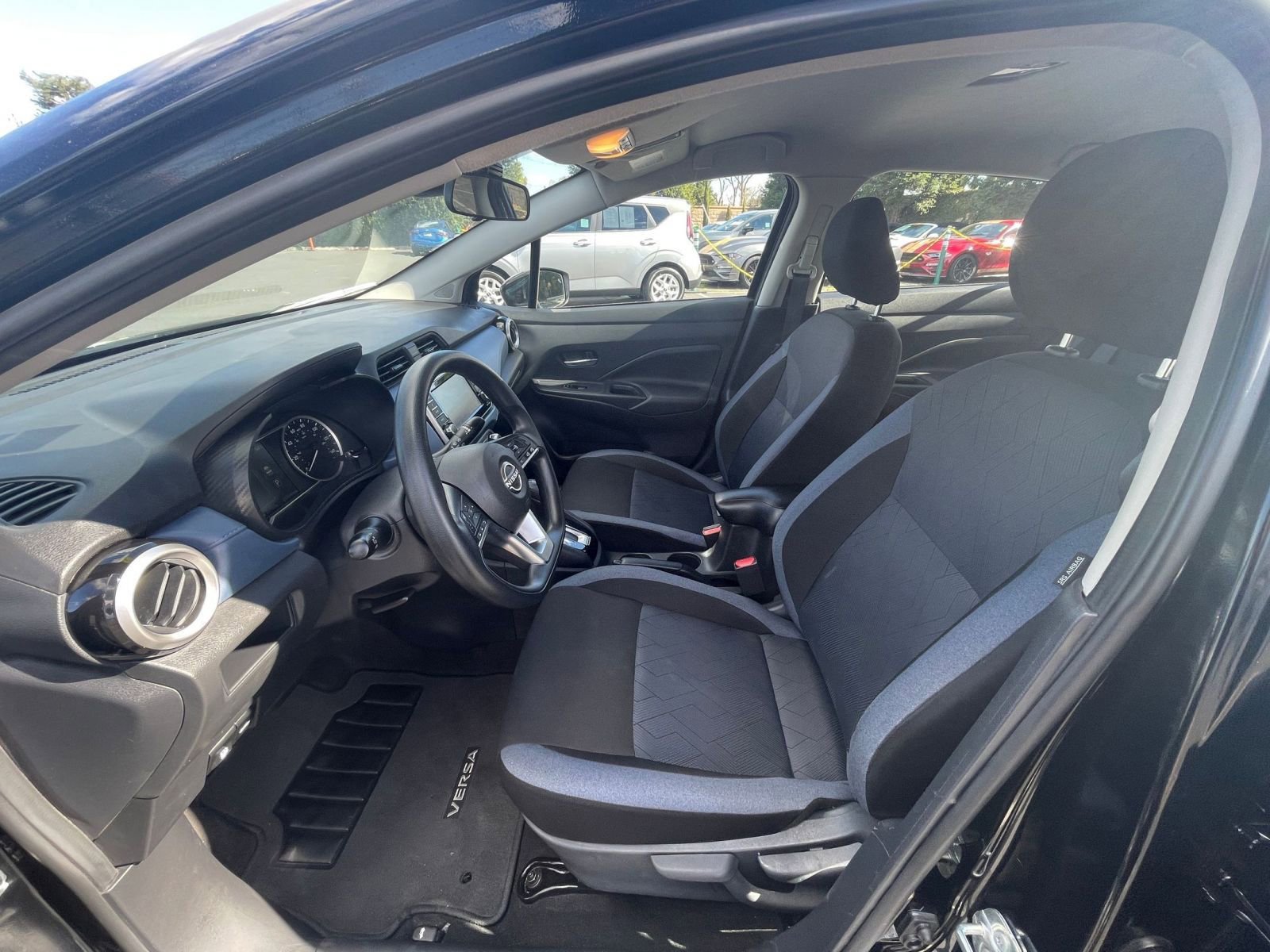 Used 2025 Nissan Versa SV image 24