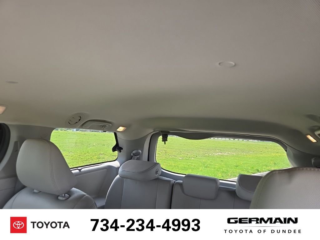 Used 2020 Toyota Sienna XLE FWD image 19