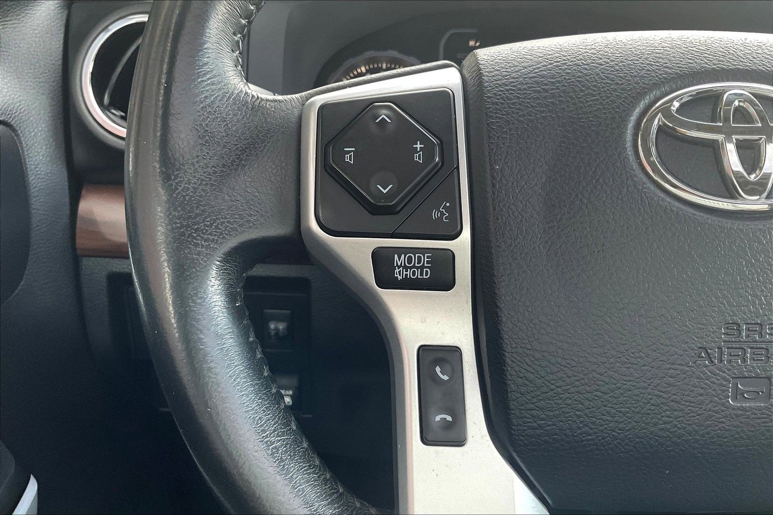 Used 2020 Toyota Tundra Limited image 10