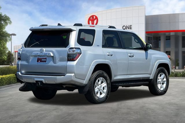 Used 2021 Toyota 4Runner SR5 Premium AWD/4WD image 4