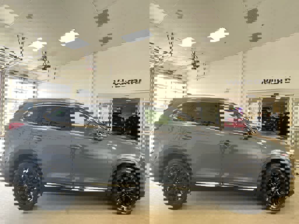 Certified 2022 MAZDA CX-9 Carbon Edition image 6