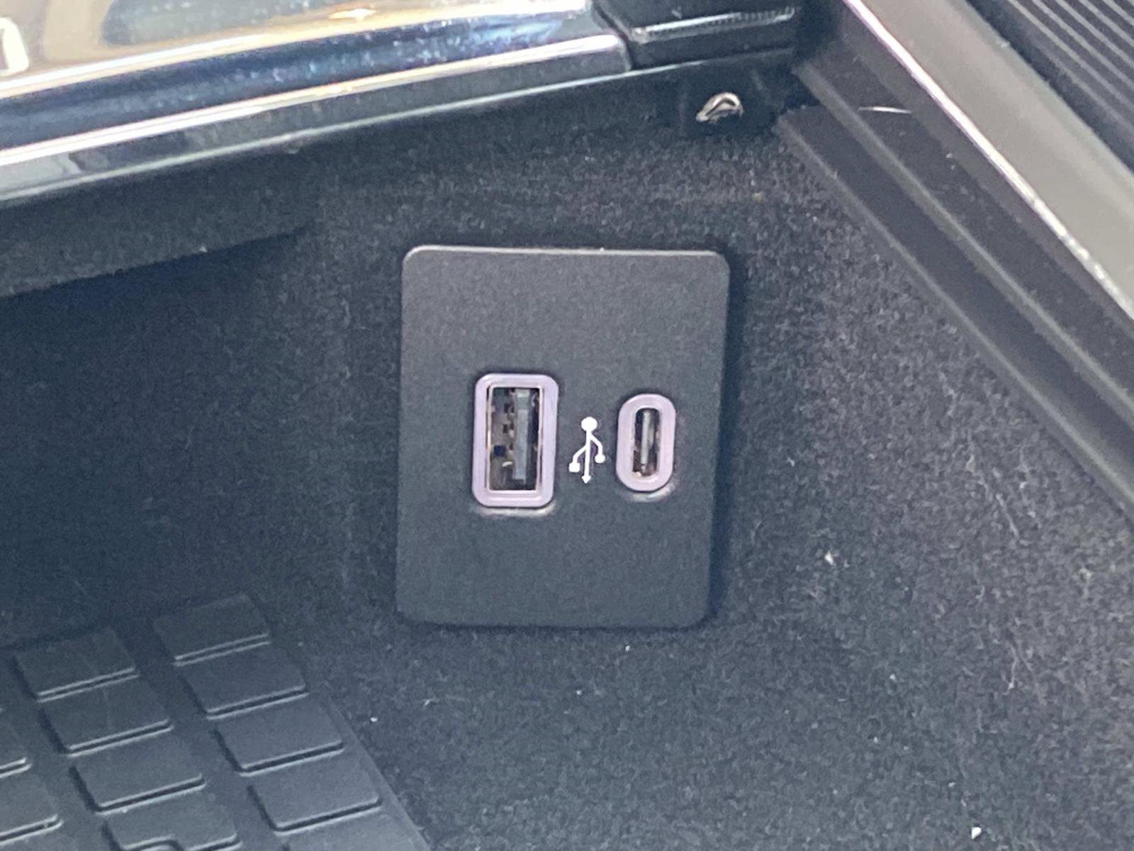 Used 2024 Lincoln Corsair Grand Touring w/ Equipment Group 301A image 26