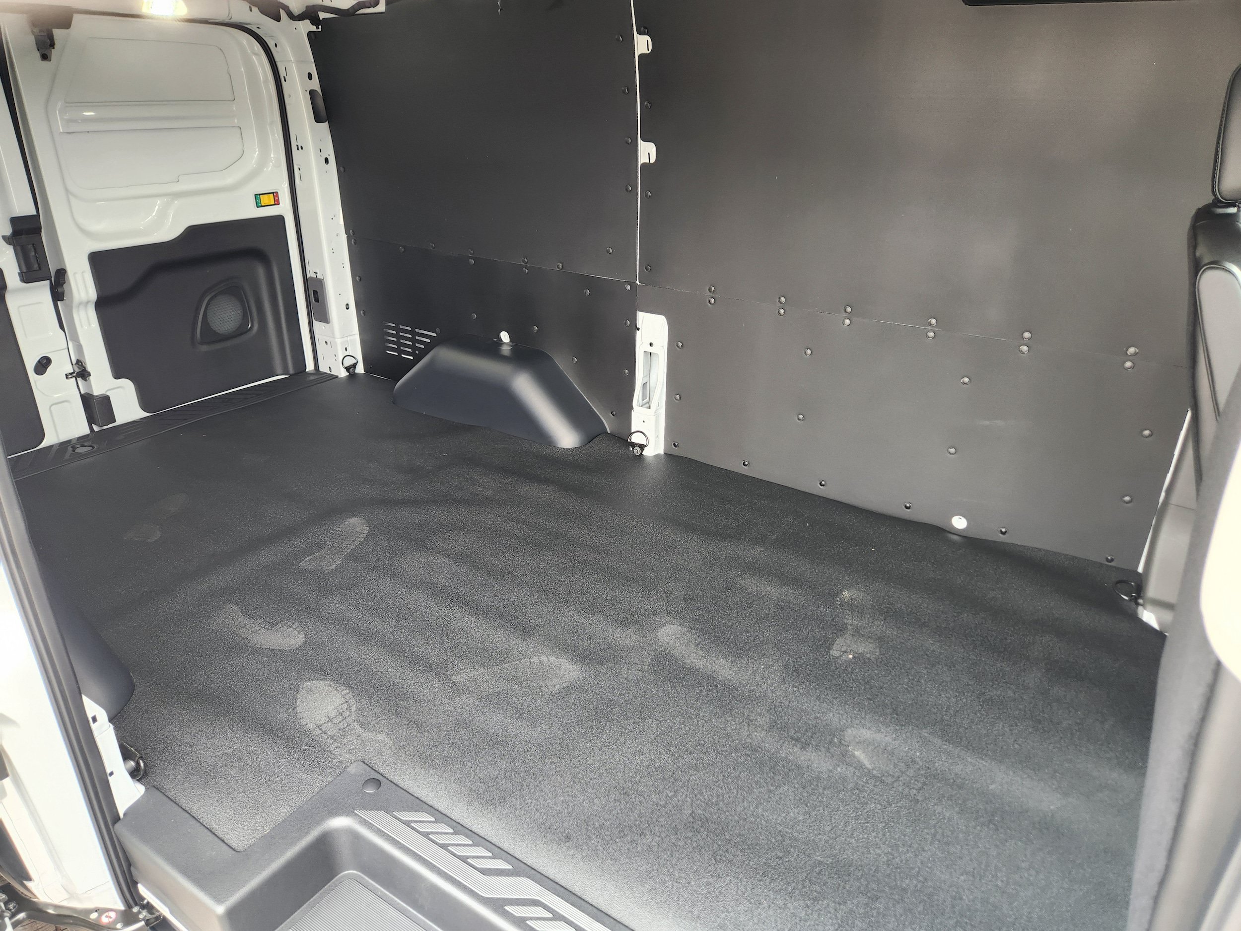 New 2027 Ford Transit 150 Low Roof w/ Load Area Protection Package RWD image 22