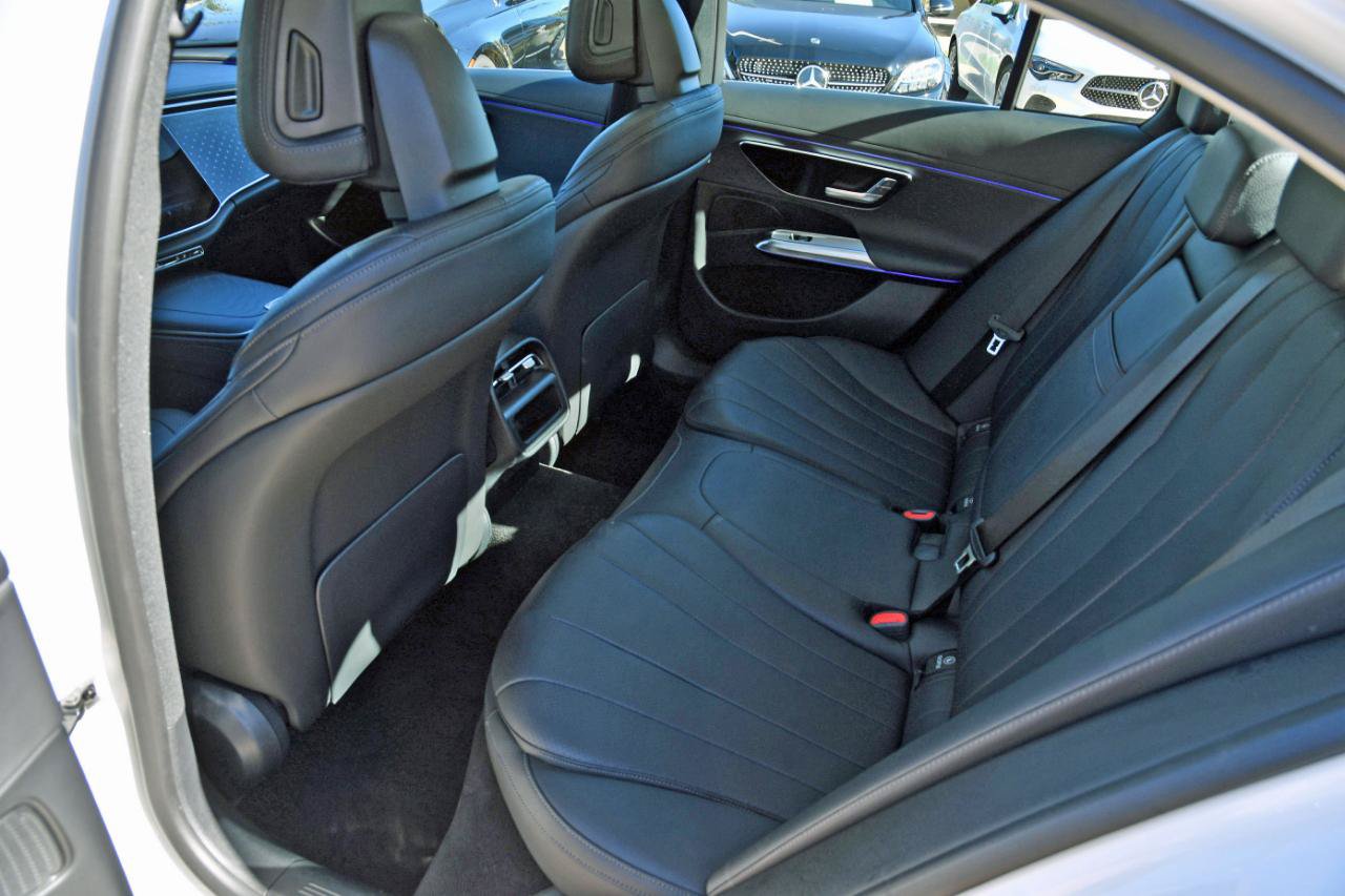 Used 2025 Mercedes-Benz E 350 Sedan image 40