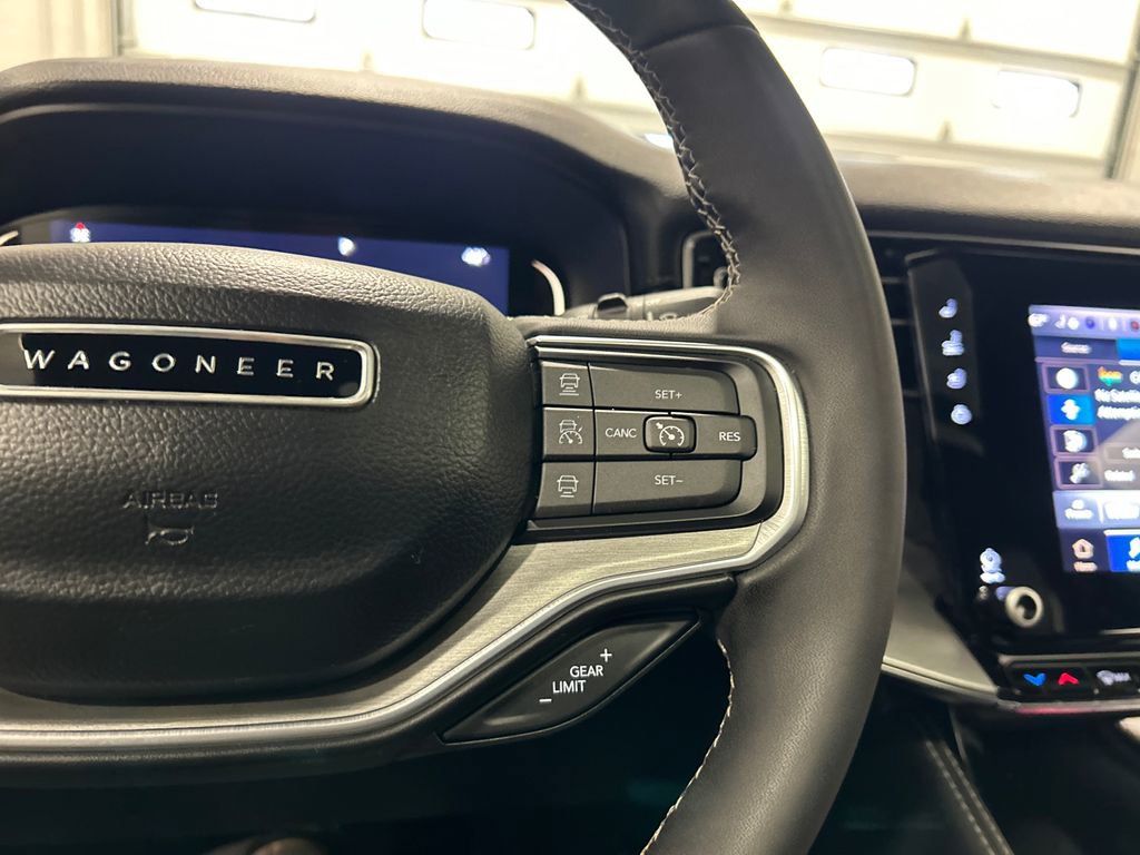 Used 2023 Jeep Wagoneer 4WD w/ Convenience Group I image 22