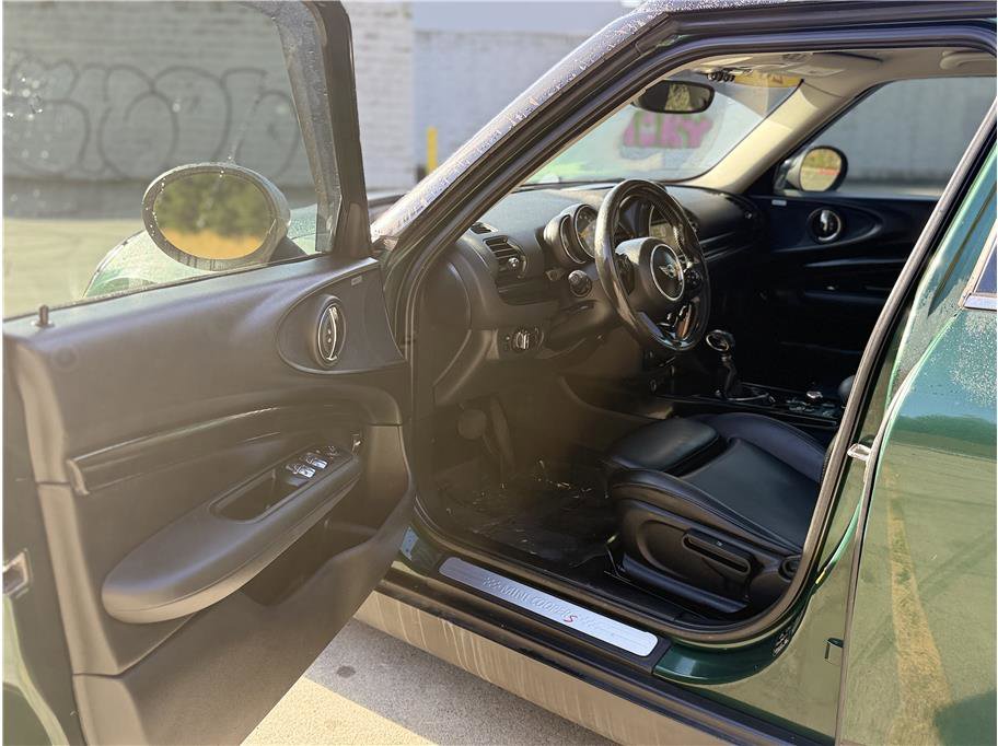 Used 2017 MINI Cooper Clubman S image 12