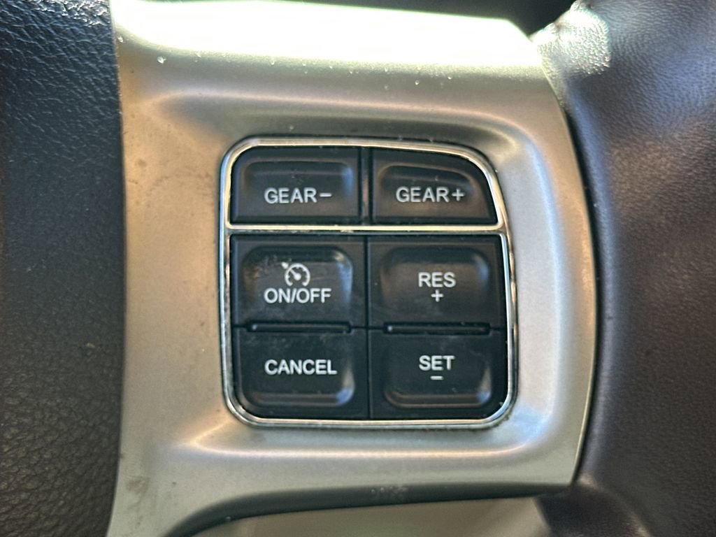 Used 2016 RAM 1500 Laramie w/ Convenience Group image 28