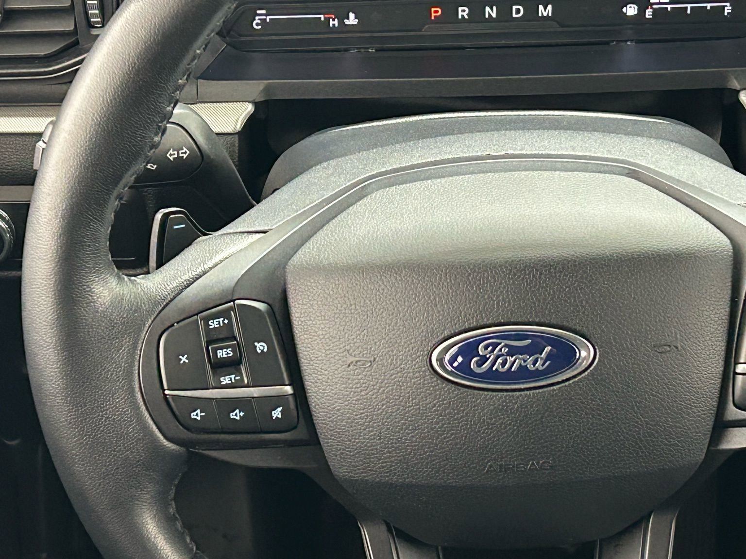 Used 2020 Ford Explorer XLT image 11