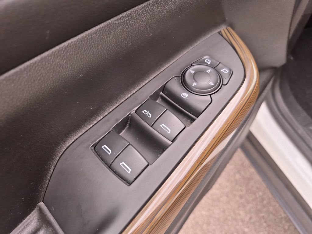 Used 2021 GMC Acadia SLE FWD image 20