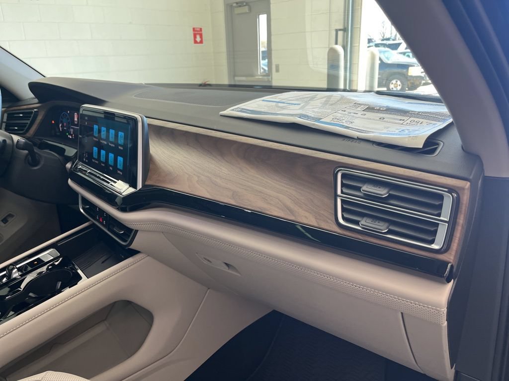 New 2026 Volkswagen Atlas SE FWD image 39