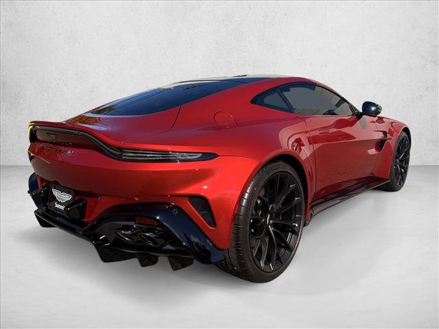 Used 2025 Aston Martin V8 Vantage Coupe RWD image 7