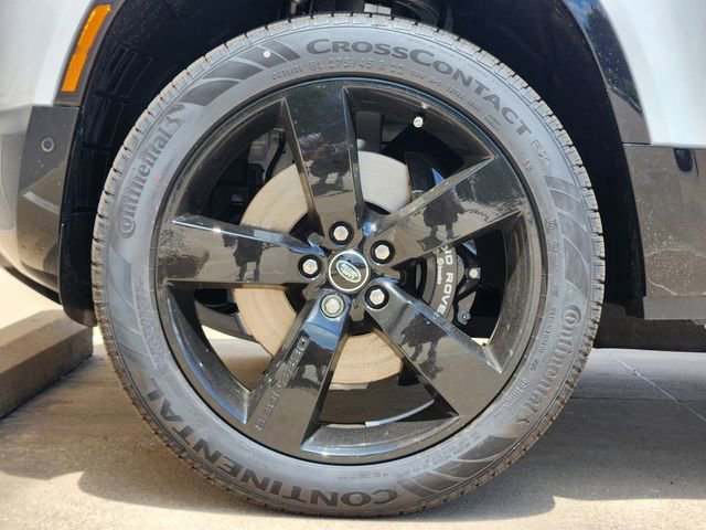 New 2025 Land Rover Defender 110 V8 AWD/4WD image 7