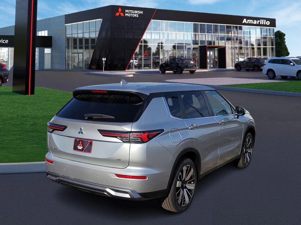 New 2025 Mitsubishi Outlander SE image 3