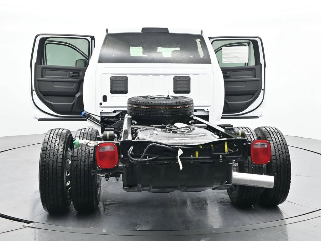 New 2026 RAM 3500 Tradesman w/ Chrome Appearance Group image 46