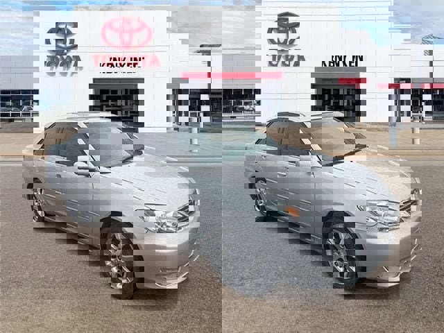 Used 2005 Toyota Camry XLE image 1