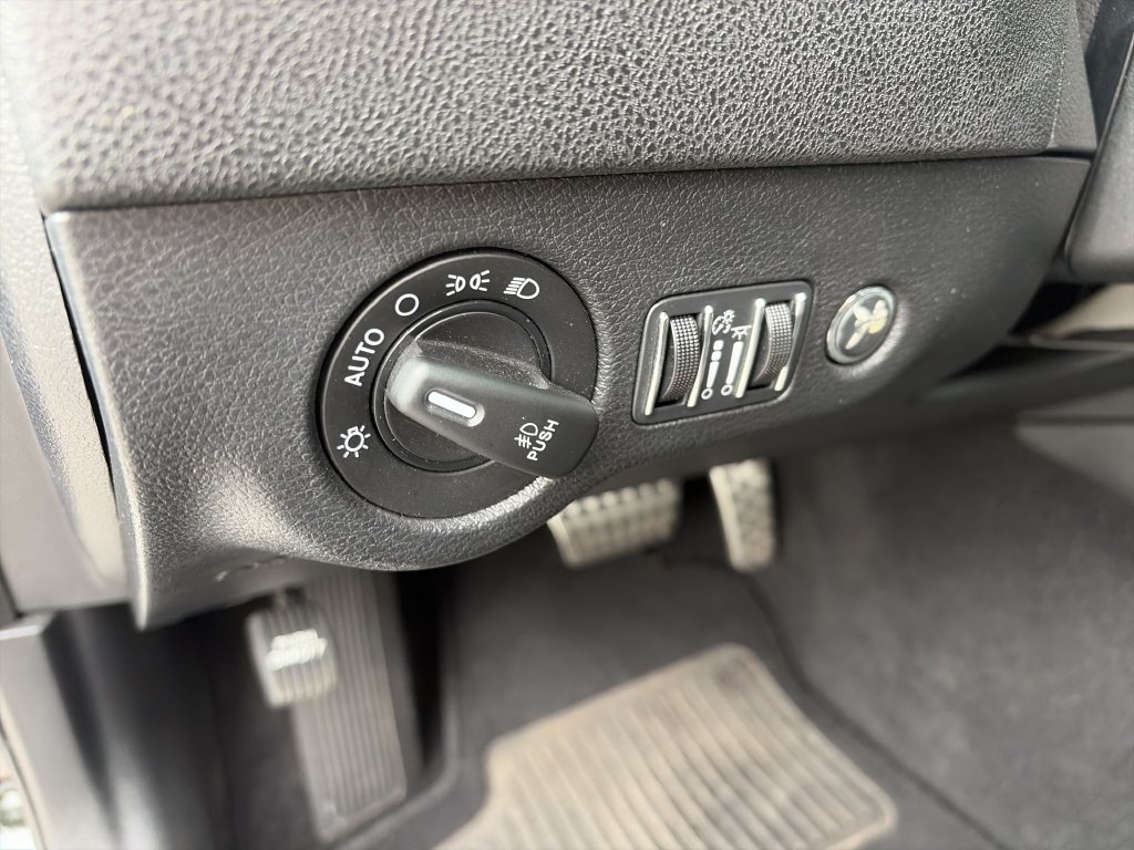 Used 2019 Dodge Charger Scat Pack w/ Driver Confidence Group RWD image 19