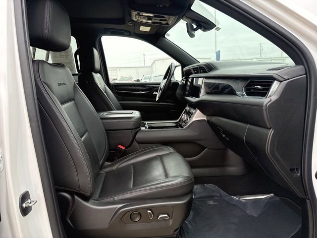 Used 2022 GMC Yukon XL Denali image 57