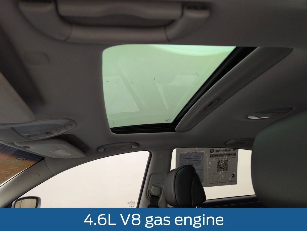 Used 2010 Hyundai Genesis 4.6 image 10