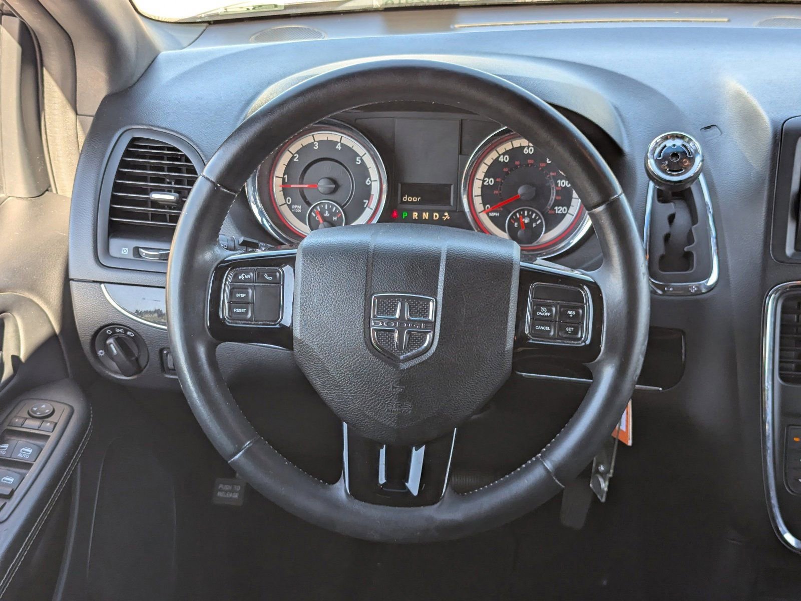 Used 2016 Dodge Grand Caravan SE FWD image 19