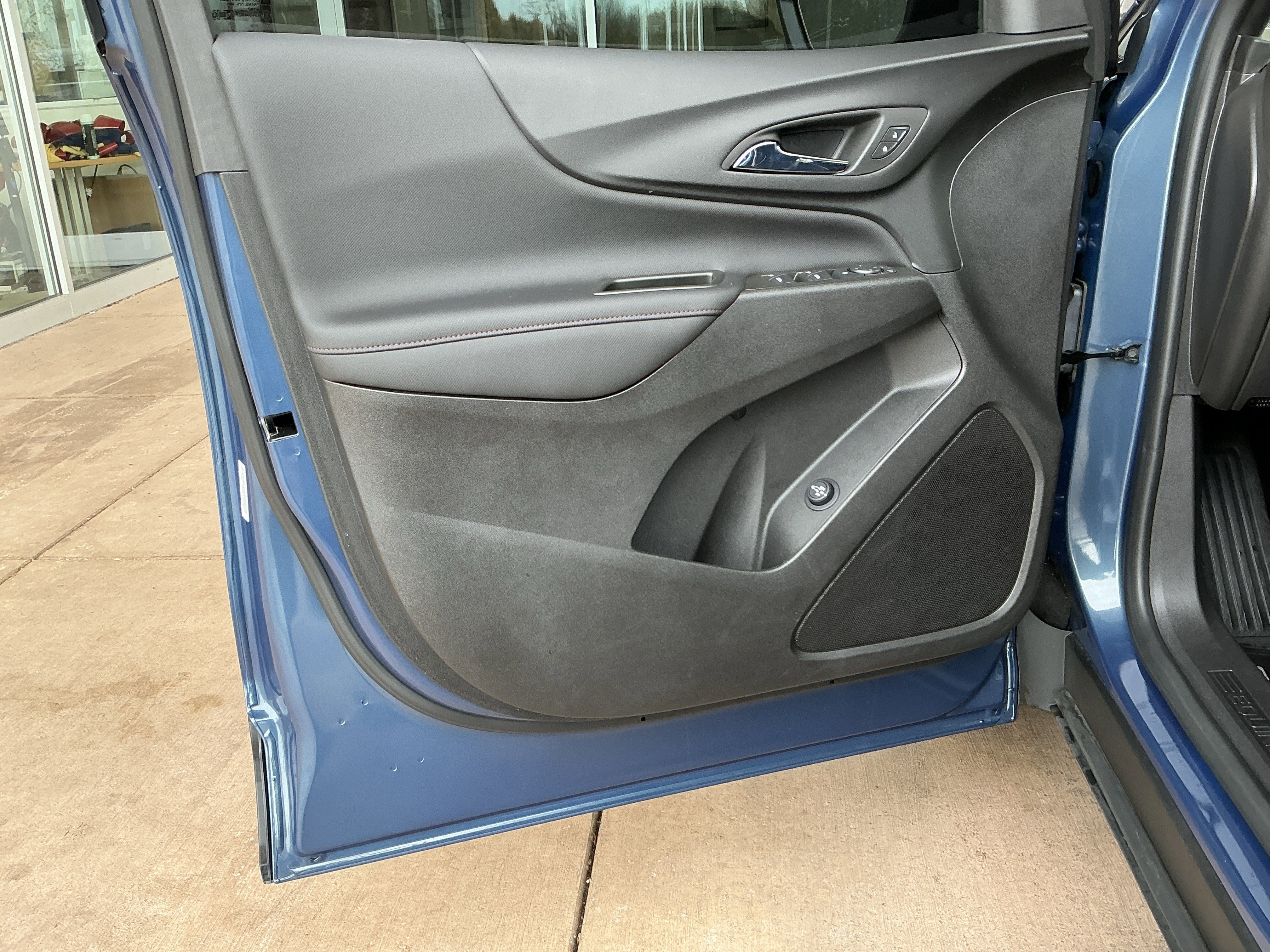 Used 2024 Chevrolet Equinox RS image 14