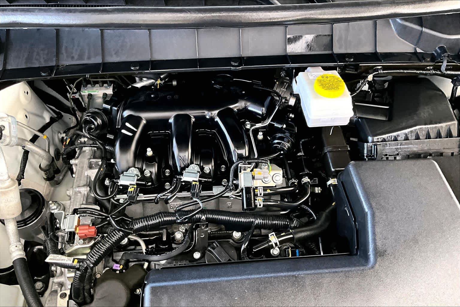 Certified 2025 Nissan Pathfinder SL FWD image 32