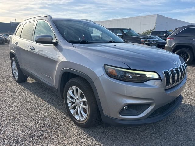 Used 2019 Jeep Cherokee Latitude w/ Popular Appearance Group FWD image 3