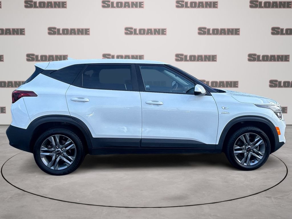 Used 2021 Kia Seltos LX AWD/4WD image 6