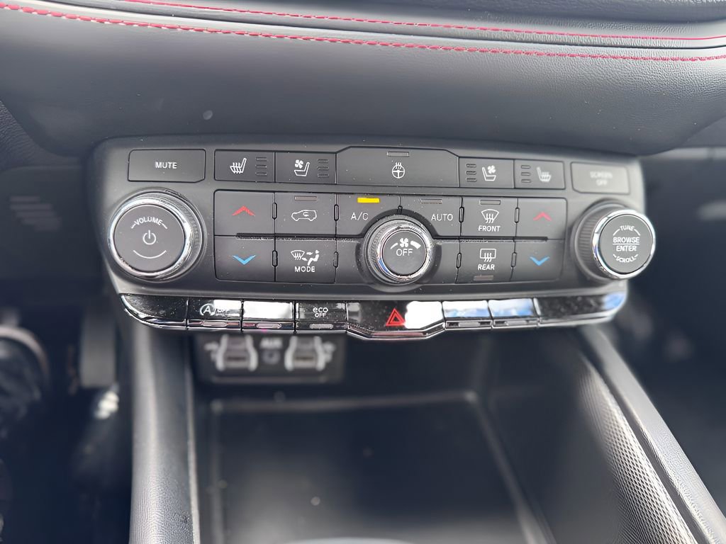 Used 2024 Dodge Durango GT image 19