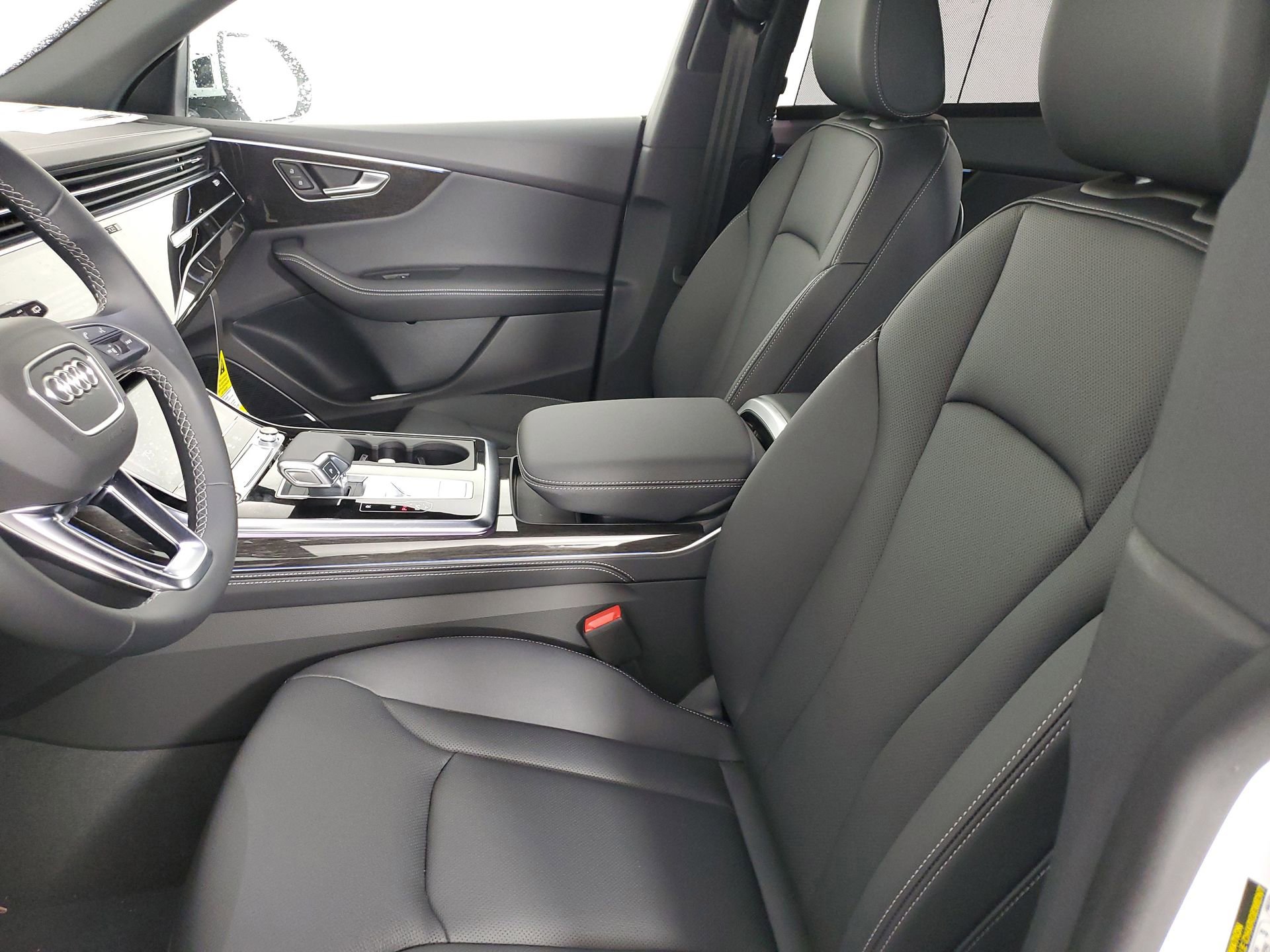 New 2026 Audi Q8 Premium Plus image 24