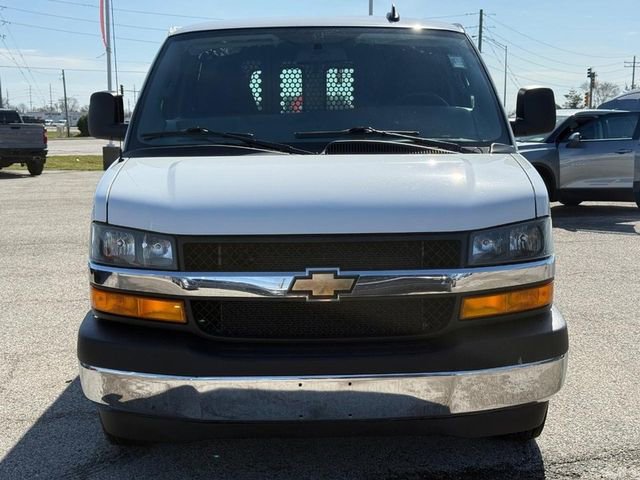 Used 2024 Chevrolet Express 2500 Work Van w/ Driver Convenience Package image 9