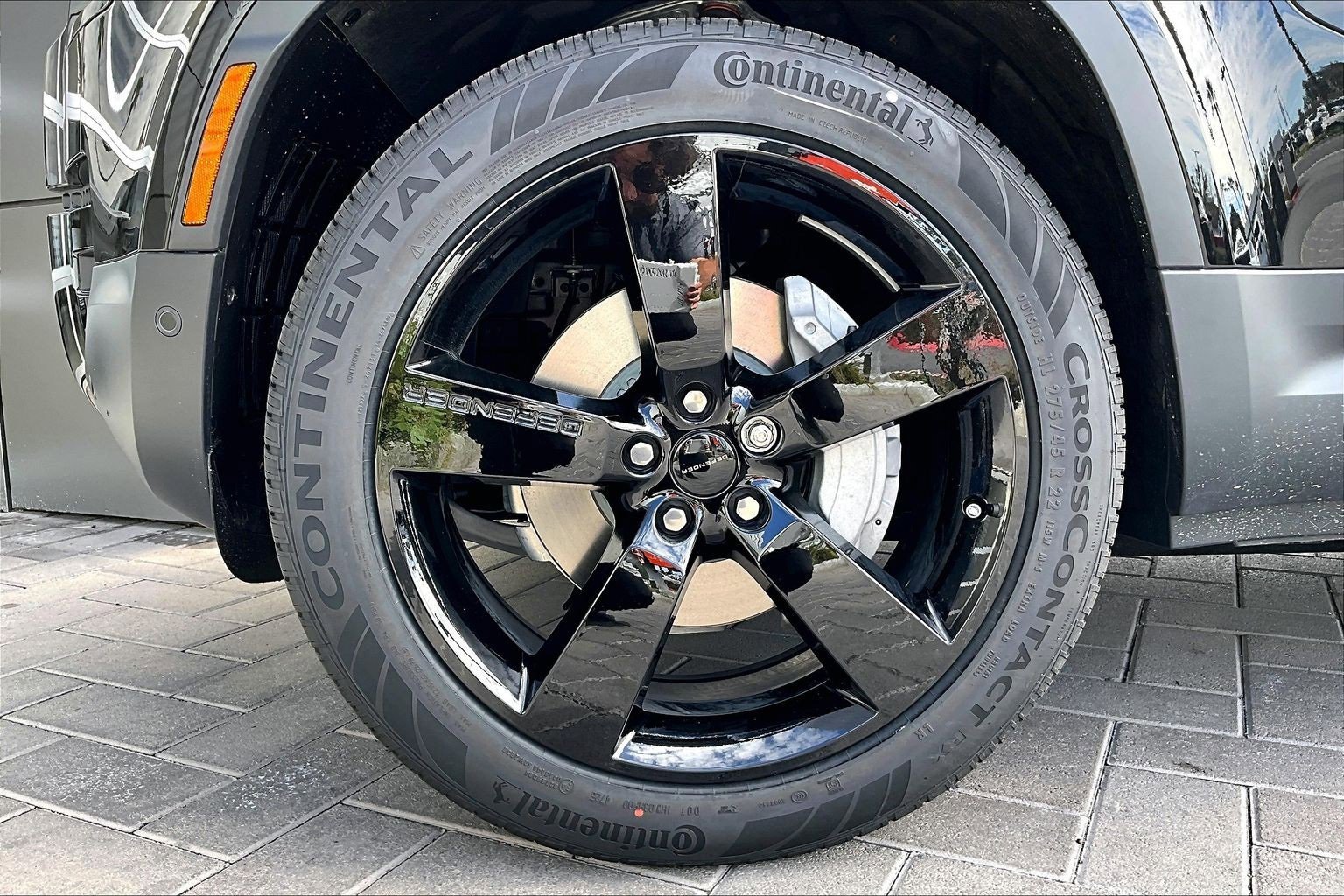 New 2026 Land Rover Defender 130 S image 13