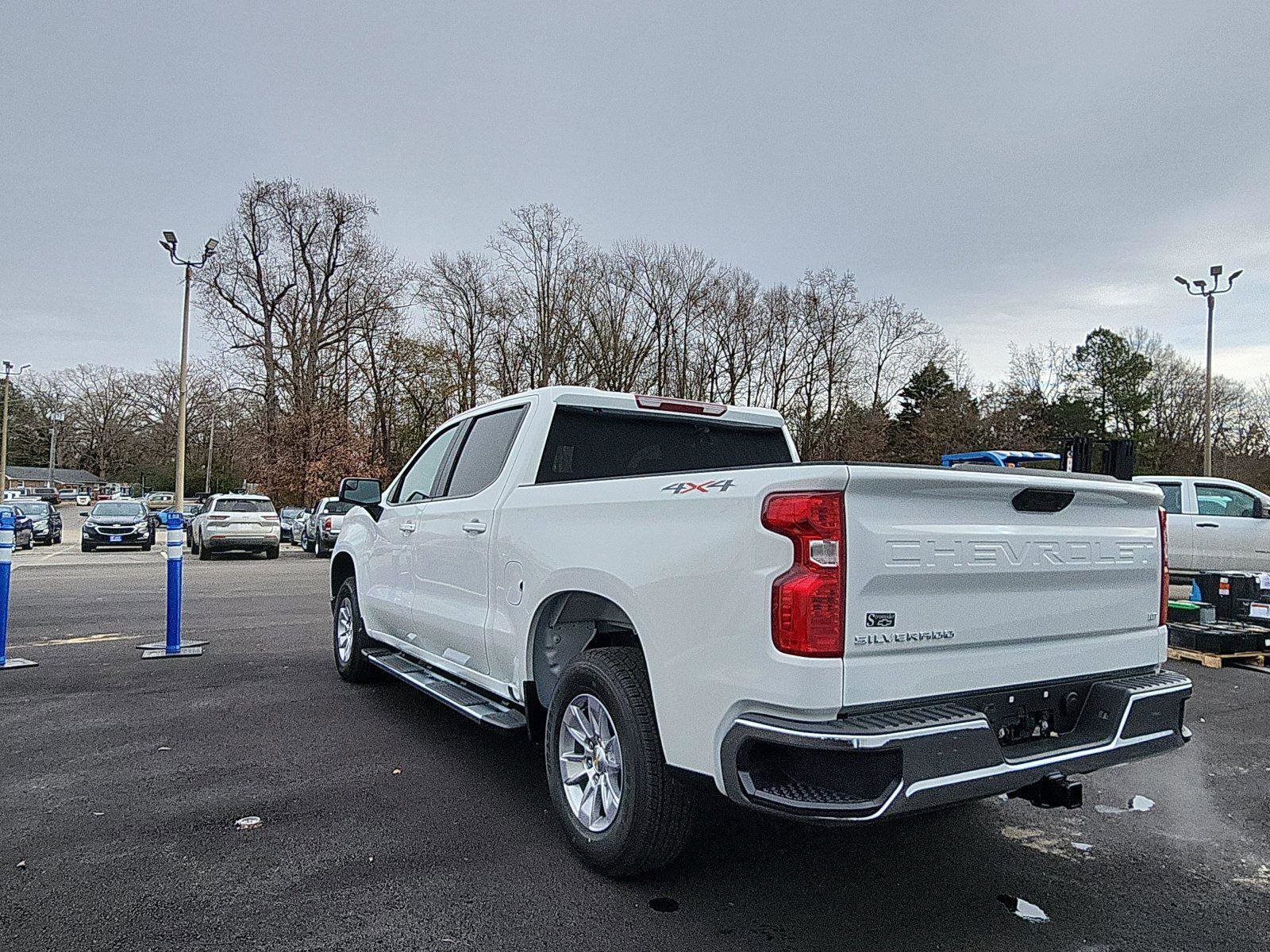 New 2026 Chevrolet Silverado 1500 LT image 3